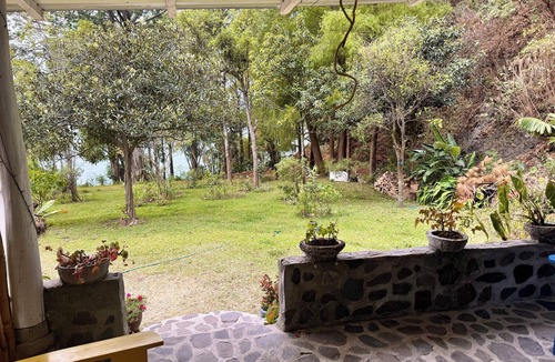 Santa Cruz La Laguna Villa | Lakefront 2-bedroom villa with stunning views of lake and mountains