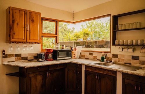 San Pedro La Laguna Villa | Lakefront Villa with Jacuzzi and Basketball Court