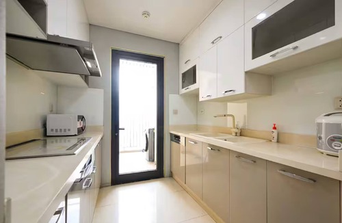 District 10 Apartment | LaLa Hà Đô Centrosa Residence