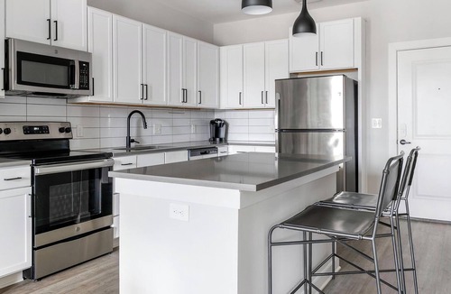 Sugar Hill Apartment | Landing | Chic 1BD, Gym, Pool