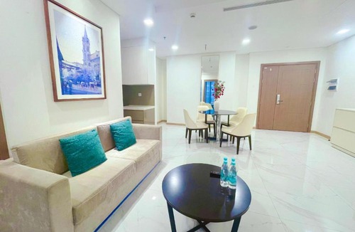 Hang Xanh Apartment | LANDMARK 81 Luxury 2-Bedroom LM81-1112B