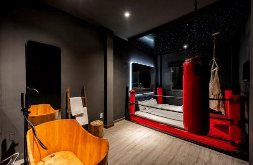 District 1 Hotel | Language Exchange Hotel 3
