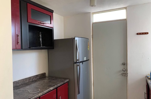 San Nicolas de los Garza House | Large 8 Bed House 15 min from Airport with WI-FI and A/C in Industrial Zone