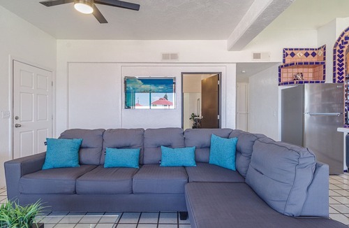 Centro Apartment | Las Gaviotas 436 Mid-century Ocean View Apartment