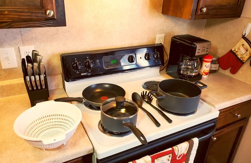 Edinburg House | Las Puertas Amarilla! w/office 152mbps wifi. Pet Friendly & near city park!