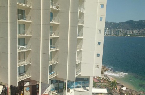 Costera Acapulco Apartment | LAS TORRES GEMELAS IDEAL