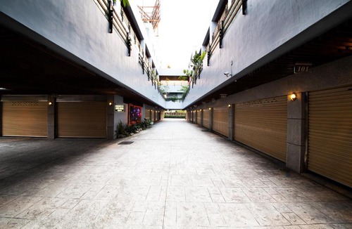 East District Hotel | LI-GIN Motel