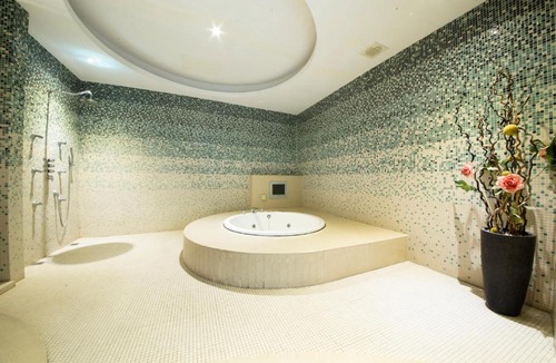 East District Hotel | LI-GIN Motel