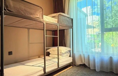 Xinshi District Bed & Breakfast | Liangzhu Guesthouse