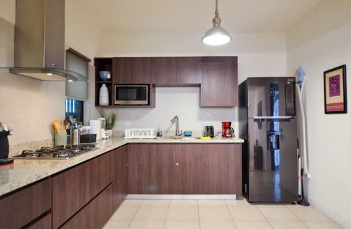 Monterrey House | ¡Linda Casa! - Zona médica - 6 camas - Agua 24/7