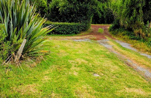 Huasca De Ocampo Cabin | Lirio: Private Garden, Arcade & Lake View, 2km from Huasca's downtown.