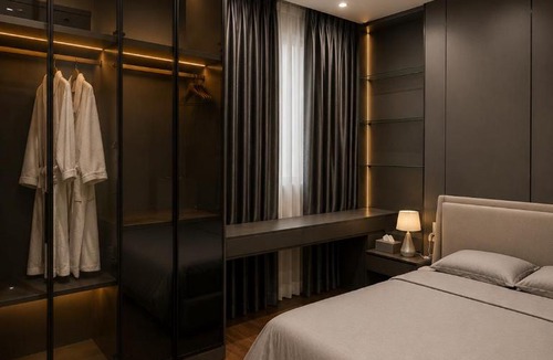 Ben Nghe Apartment | Little Saigon House