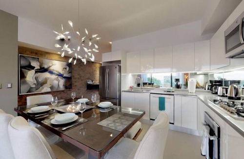 Emiliano Zapata Condo | Loft 268 Retreat | Rooftop Pool, Bar & Gym