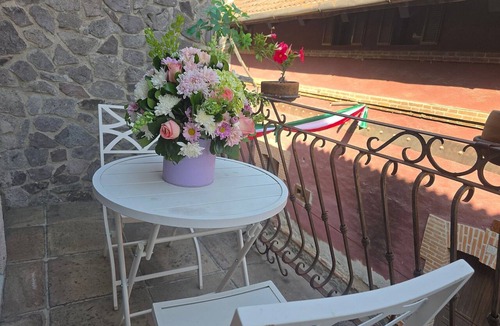 Santeagueda Apartment | Loft Belterra | Campanaria View in Val’Quirico