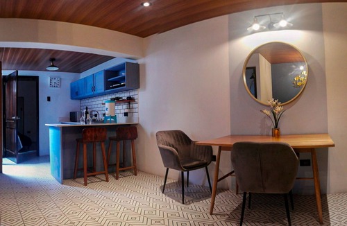 Antigua Guatemala Apartment | Loft Candelaria - King Bed - Historic Downtown Antigua - WiFi 100Mbps