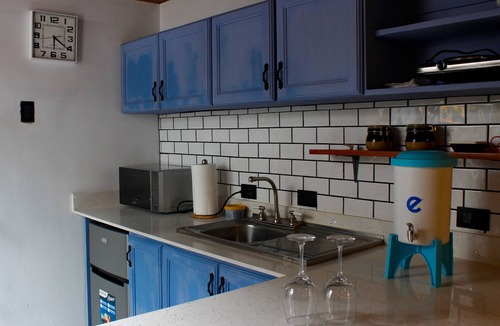 Antigua Guatemala Apartment | Loft Candelaria - King Bed - Historic Downtown Antigua - WiFi 100Mbps