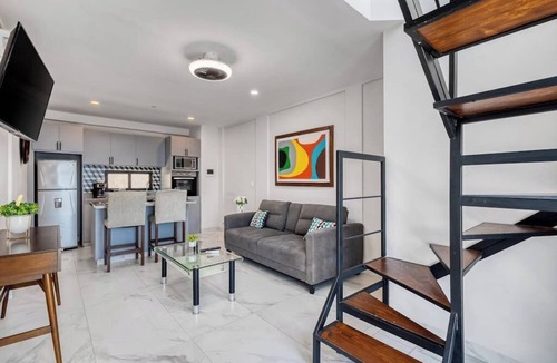 Downtown Cabo San Lucas Apartment | Loft Close to the Ocean With Rooftop Infinity Pool, Balcony & gym - Dog-friendly