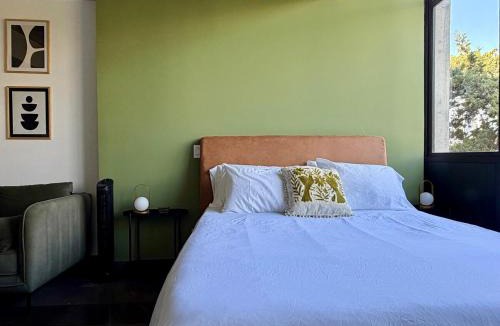 Roma Norte Apartment | Loft with Urban View · Walk Everywhere Roma Norte
