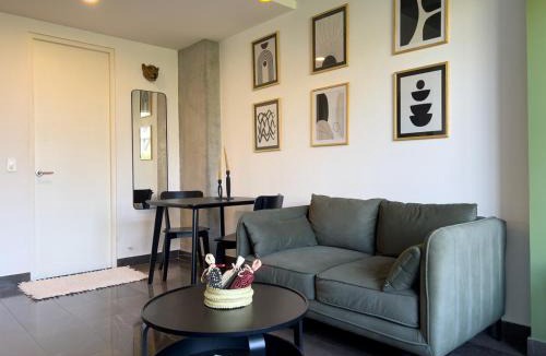 Roma Norte Apartment | Loft with Urban View · Walk Everywhere Roma Norte