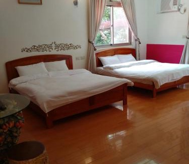 Shiding District Bed & Breakfast | Lohas Gallery Long Stay Hostel