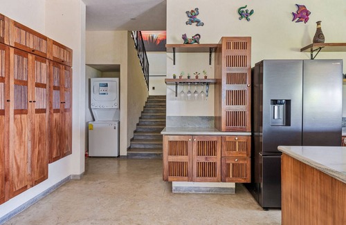 North End House | Loma Verde - Luxury 4 Bedroom Villa