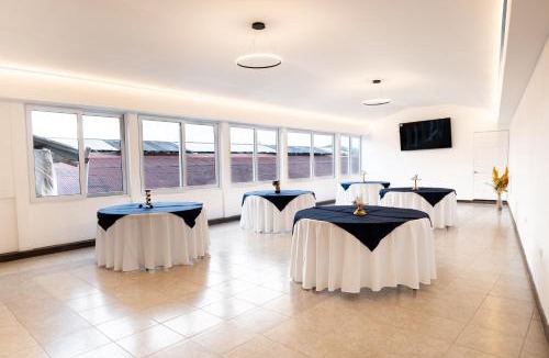Coban Hotel | Los Faroles Zona 3