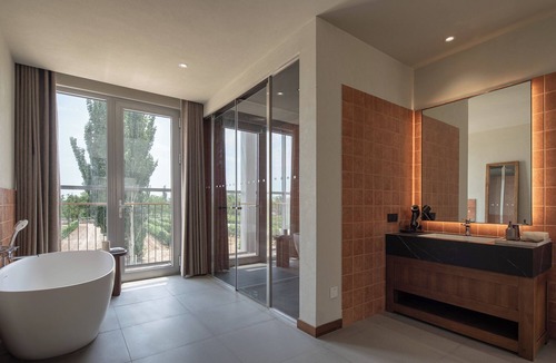Yinchuan Hotel | LOSTVILLA Xiaduolan Winery Yinchuan