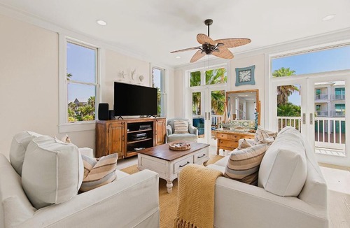 The Shores House | Lotus Villa - Private beach house with Pool and Hot Tub home