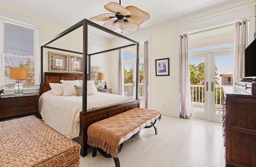 The Shores House | Lotus Villa - Private beach house with Pool and Hot Tub home