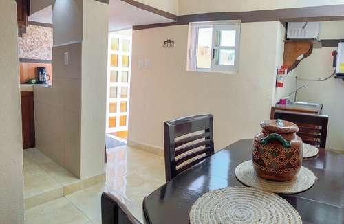 Los Faroles Apartment | *LOVELY APARTMENT- BEST FOR SOLOS OR COUPLE TRAVELERS*