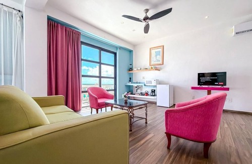 Centro - Supmza 001 Apartment | Lovely suite with ocean view balcony