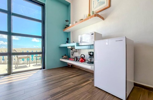 Centro - Supmza 001 Apartment | Lovely suite with ocean view balcony