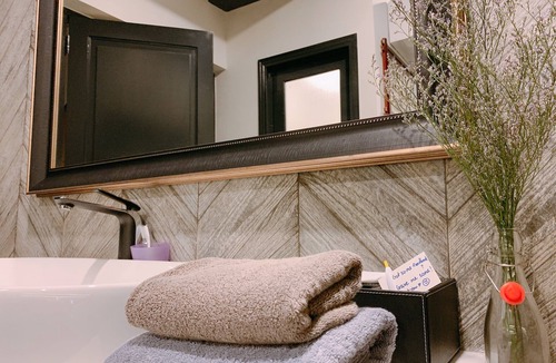 Chinatown House | Luas Cozy Home - The luxurious Chinatown Hideaway