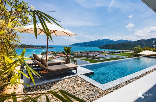 Nha Trang Villa | Lucina Villa - 4 Bedrooms with Infinity Pool