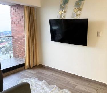 Zona 11 Apartment | Lujo Céntrico en Aralia I Piscina, Gimnasio y Confort Total