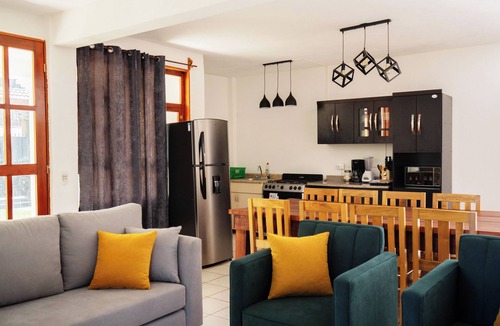 San Pedro La Laguna Condo | Lush Villa with Private Pool & Lake View - Pet Friendly