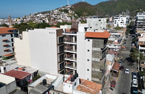 Emiliano Zapata Apartment | Lux Studio w/Ocean Vibes – Walk to Beach, Bars & Fun!