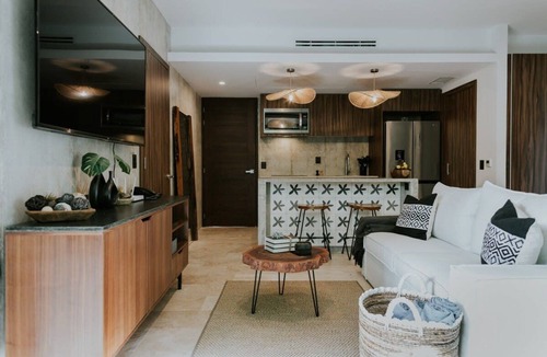 Playa Paraiso Condo | Luxe 2BR Boho Condo Tulum | Pool | Gym | Coworking