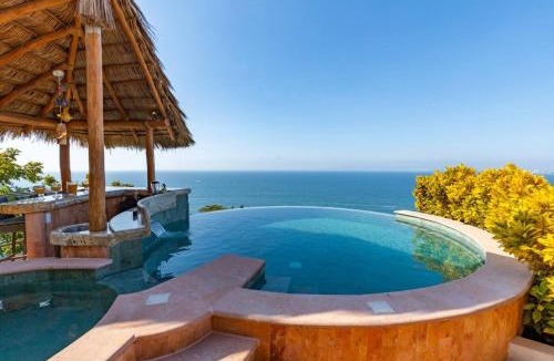 Romantic Zone Villa | Luxe 3 King BR Villa | Infinity Pool + 220° Views