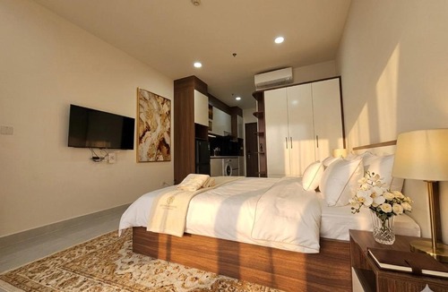 Tan Qui Dong Apartment | Luxumiere Apartment with Resort Pool - Elite Gym