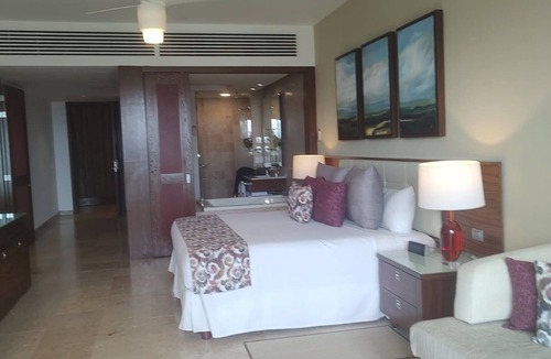 Las Jarretaderas Resort | LUXURIOUS 5 STAR RESORT ON THE BEACH AT VIDANTA WORLD