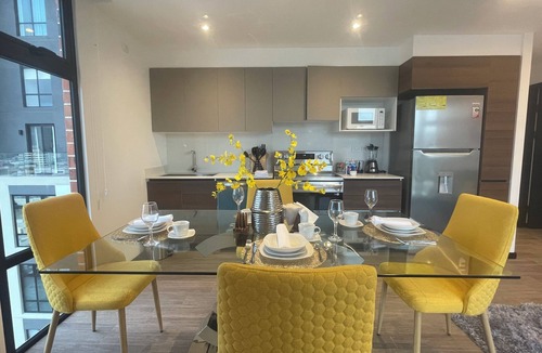 Zona 10 Apartment | Luxurious Apt. Z.10 GT City | 2Bedroom | AC | Wifi | Parking | Swimming Pool Jacuzzi