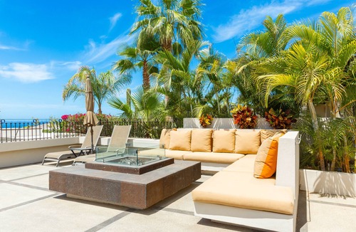 Cabo San Lucas House | Luxurious Modern Villa w/private pool & jacuzzi,10mins from Downtown +Springrate