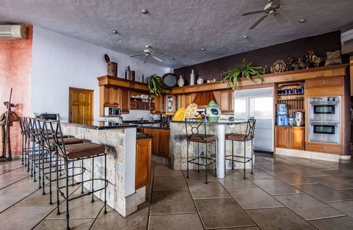 Mismaloya Villa | Luxurious Oceanfront Estate on Vallarta's South Shore, Pool, Jacuzzi, Chef, Maid