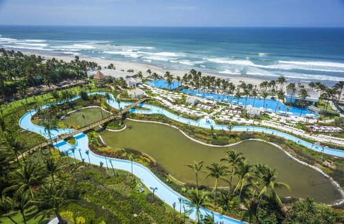 Playa Diamante Resort | Luxurious resort stay for a group/family with beautiful beach and amazing pools!