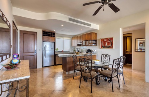 Downtown San Jose del Cabo Condo | Luxurious Vacation Rental Condo in Alegranza Resort - San Jose Del Cabo