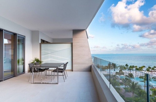 Puerto Juarez Apartment | Luxury 1-bedroom with an Ocean View in charming Cancún