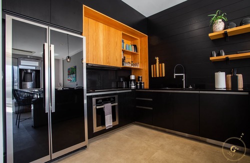 Romantic Zone Condo | Luxury 1BR 105° SailView, Zona Romántica