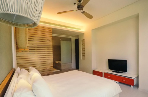 Ngu Hanh Son Apartment | Luxury 2 Bedroom Apartment with Outdoor Pool - Hyatt Resort Danang