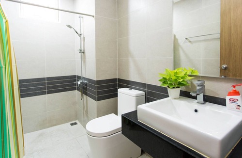 Cholon Apartment | ❤️LUXURY 2BR apt/CityCentral& China Town/PoolGym❤️